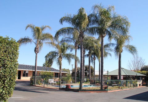 Town And Country Motor Inn - Accommodation ACT 0