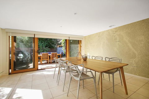 TrailBlazer - Indulgent Adventure - Accommodation ACT 1
