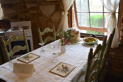 Trestrail Cottage B & B - Accommodation ACT 2