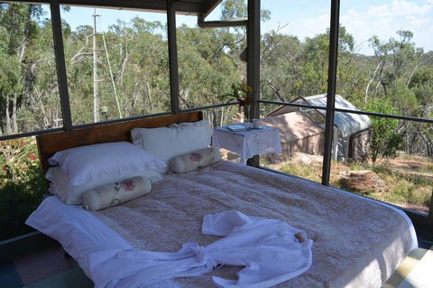 Trestrail Cottage B & B - Accommodation ACT 3