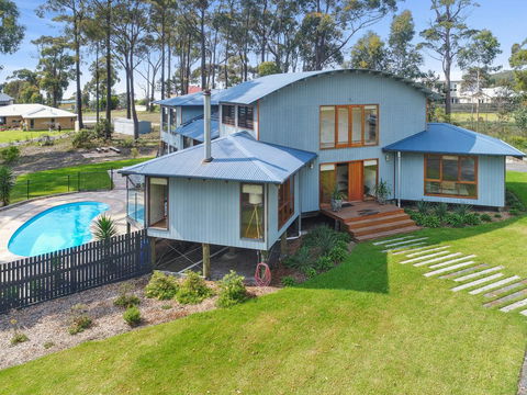 Tura Tree House - Accommodation ACT 0