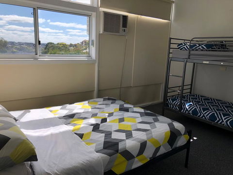 Turn-in Motel - Accommodation ACT 2