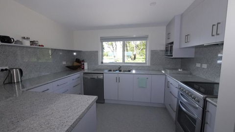 Umtali Beach House - Accommodation ACT 0