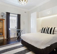 Unbeatably located Art Deco Surry Hills studio - Accommodation ACT