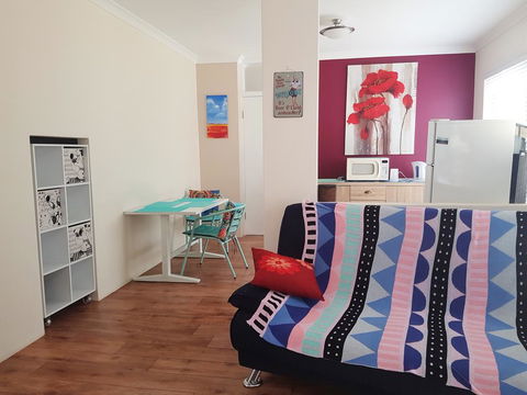 Unique Bouvard Beach House Mandurah - Accommodation ACT 2