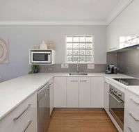 Unit 3 Emerald Shores - shipping lane views - Accommodation ACT