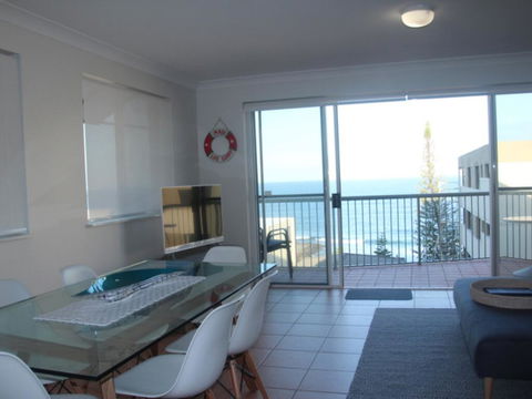 Unit 5 Sanctuary Shores, Kings Beach - Free Wifi! - Accommodation ACT 1