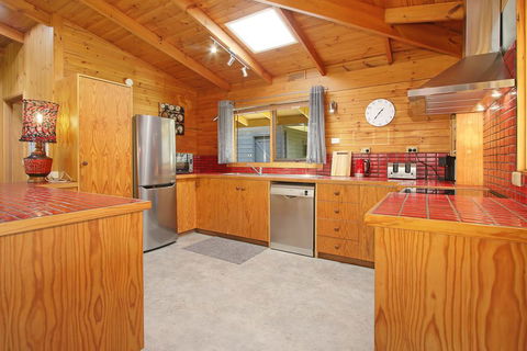 Until - Country Garden Setting - Accommodation ACT 3