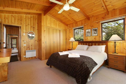 Until - Country Garden Setting - Accommodation ACT 0
