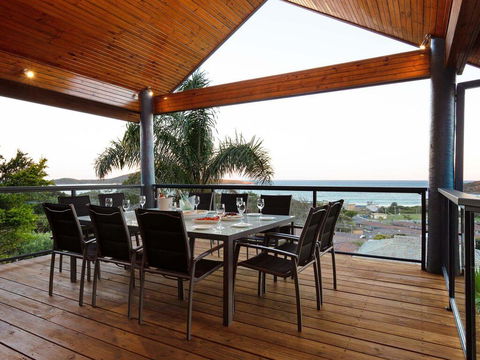 Venabu On Garuwa, 20 Garuwa Street - Spectacular House With Fabulous Views - Accommodation ACT 1
