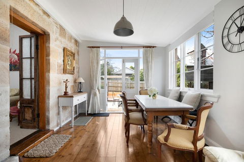 Victoria Cottage - Accommodation ACT 2