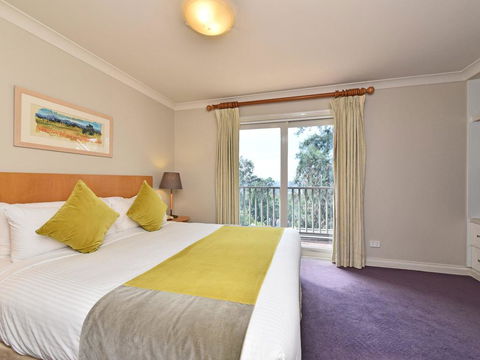 Villa 2br Vermentino Resort Condo Located Within Cypress Lakes Resort (nothing Is More Central) - Accommodation ACT 3