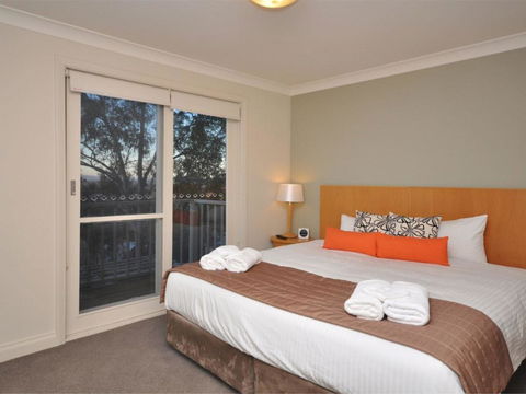 Villa 3br Bordeaux Resort Condo Located Within Cypress Lakes Resort (nothing Is More Central) - Accommodation ACT 2