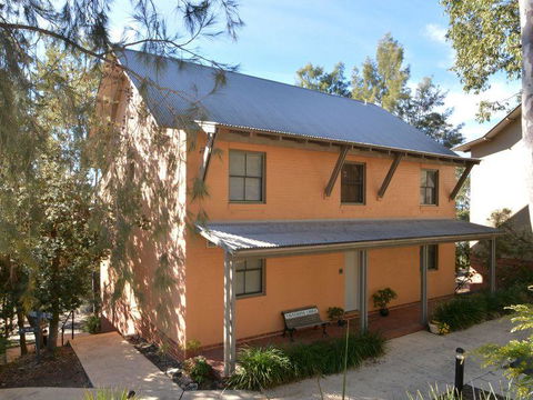 Villa 4br Vignerons Lodge Resort Condo Located Within Cypress Lakes Resort (nothing Is More Central) - Accommodation ACT 0