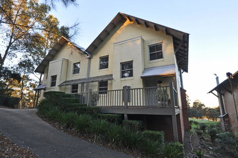 Villa 4br Vignerons Lodge Resort Condo Located Within Cypress Lakes Resort (nothing Is More Central) - Accommodation ACT 1