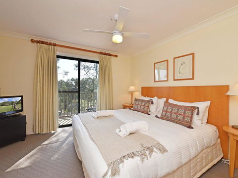 Villa Executive 2br Viti Resort Condo Located Within Cypress Lakes Resort (nothing Is More Central) - Accommodation ACT 2