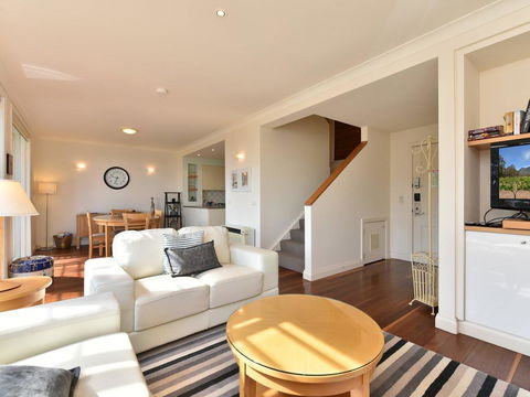 Villa Executive 2br Viti Resort Condo Located Within Cypress Lakes Resort (nothing Is More Central) - Accommodation ACT 0