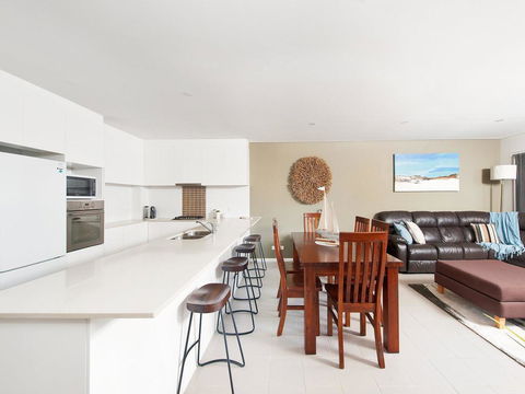 Villa Serene @ Fingal Bay - Accommodation ACT 2