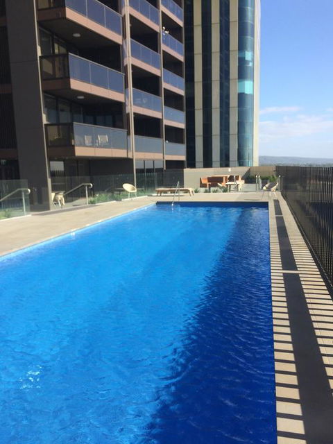 VUE Penthouse On King William - Accommodation ACT 3
