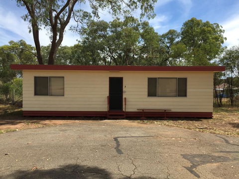 Wagon Wheel Motel & Units - Accommodation ACT 1