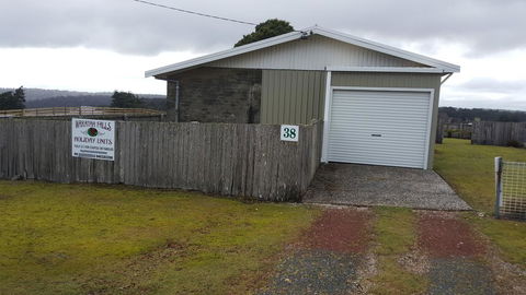 Waratah Falls Holiday Unit - Accommodation ACT 1