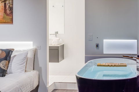 Waterfall Springs Retreat - Accommodation ACT 0