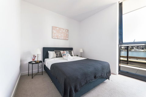 Waterfront Apt On Mel Collins Street#3 - Accommodation ACT 3