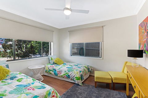 Waterfront At Sunset Boulevard, 26 Sunset Boulevard - Accommodation ACT 1