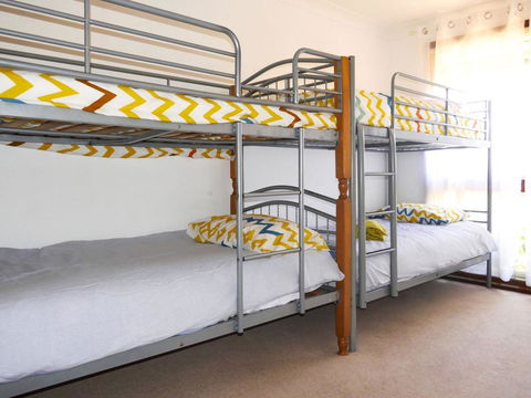 Waterfront Haven With Jetty, Mooring And WiFI - Accommodation ACT 2