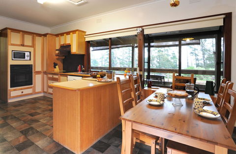 Lavender Farm - Accommodation ACT 4