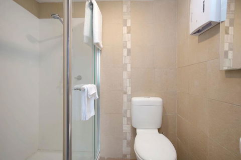 Plummers Mill - Central Townhouse - Accommodation ACT 9