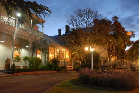 The Riversleigh - Accommodation ACT 11