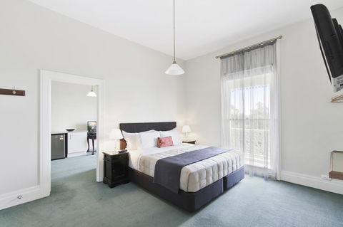 The Riversleigh - Accommodation ACT 24
