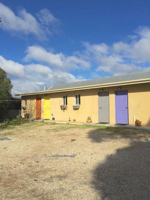 The Albion Motel Castlemaine - Accommodation ACT 3
