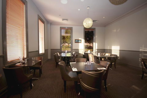 Mitchell River Tavern - Accommodation ACT 9