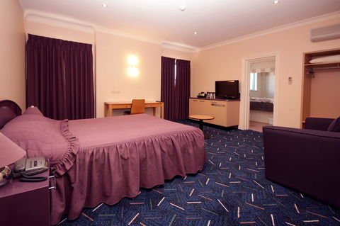 Mitchell River Tavern - Accommodation ACT 0