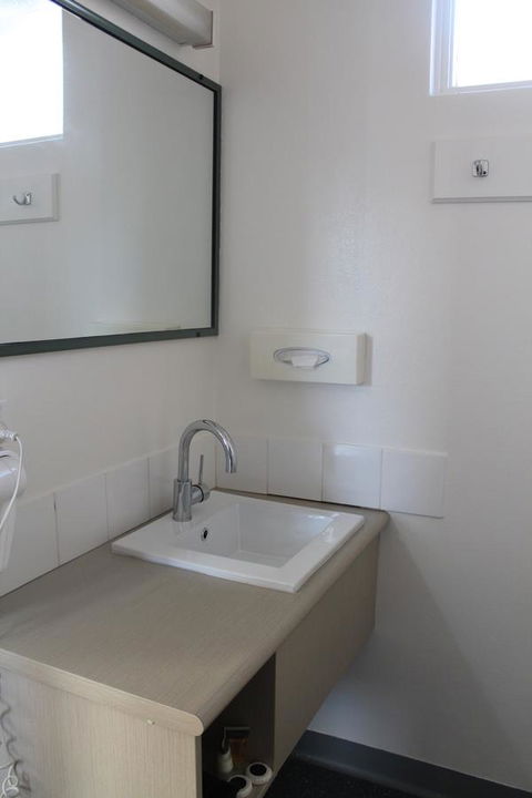 Rochester Motel - Accommodation ACT 22