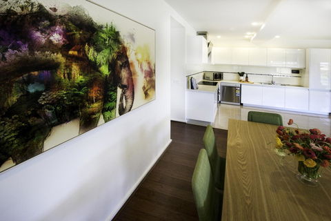 Phillip Island Towers - Accommodation ACT 8