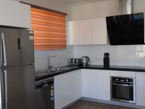 Phillip Island Towers - Accommodation ACT 13