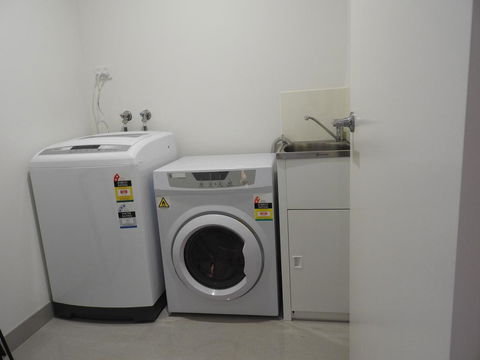 Phillip Island Towers - Accommodation ACT 12