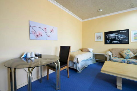 Cottages For Two - Accommodation ACT 7