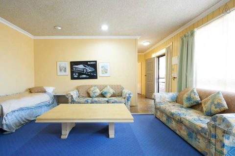 Cottages For Two - Accommodation ACT 5