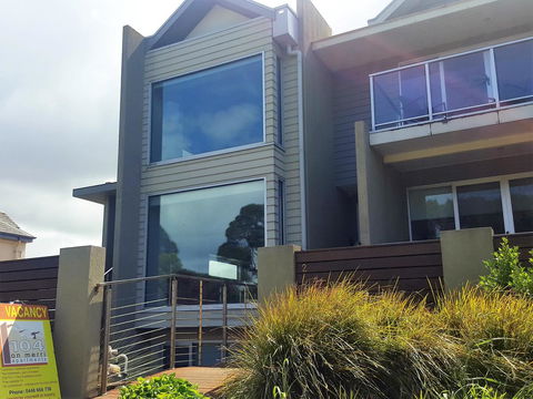 104 On Merri Apartments - Accommodation ACT 13