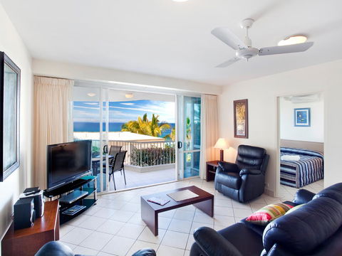 La Mer Sunshine Beachfront - Accommodation ACT 10