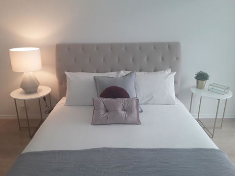 Sunseeker Holiday Apartments - Accommodation ACT 9