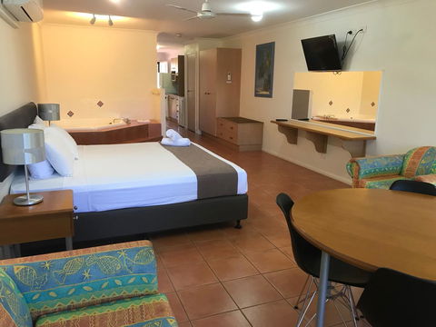 Coral Cove Resort - Accommodation ACT 8