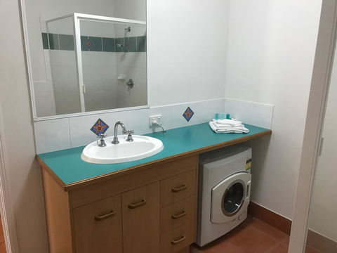Coral Cove Resort - Accommodation ACT 5