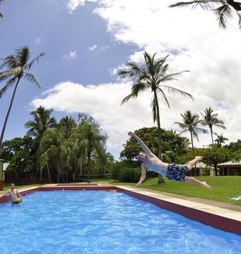 Nomads Airlie Beach - Accommodation ACT 24