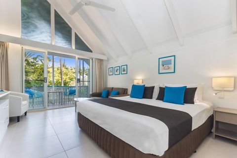 By The Sea Port Douglas - Accommodation ACT 9