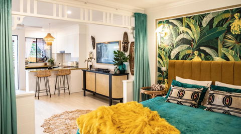 NOMAD - Luxe Apartment - Accommodation ACT 13